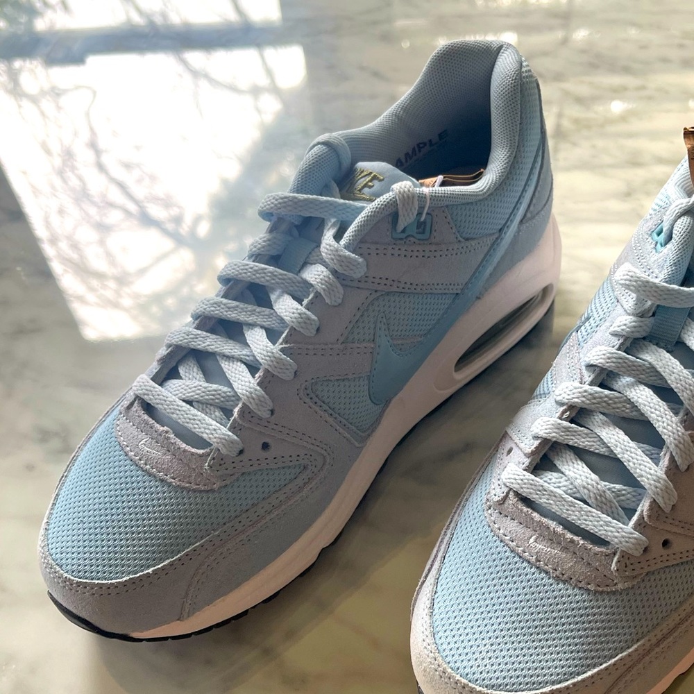 NWT Air Max Command Mica Blue Size 7